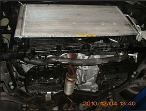 白龙军发动系统与车底防护板 军用车辆的核心防护与动力保障